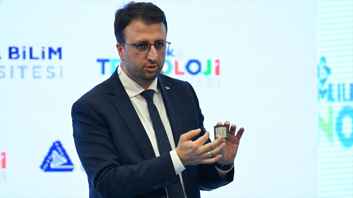 aselsan-genel-muduru-akyol-cip-seviyesinde-yuksek-teknolojiyi-uretmeyi-basardik-FwNLRrye.jpg