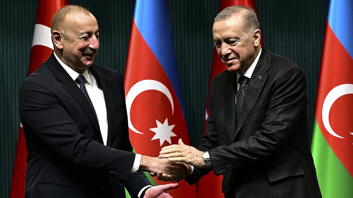 azerbaycan-cumhurbaskani-aliyev-cumhurbaskani-erdoganin-dogum-gununu-kutladi-Zg3QuZmY.jpg