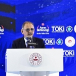 Bakan Özhaseki: Bütün depremzede kardeşlerimizin evlerini teslim edeceğiz