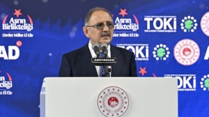 bakan-ozhaseki-deprem-bolgesinde-300-binden-fazla-konutu-1-yil-icerisinde-teslim-edecegiz-UrEWZipG.jpg