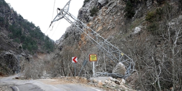 deprem-sonrasi-bolgede-enerji-sektorunde-toplam-5955-milyon-dolarlik-hasar-tahmini-Im6Dasbk.jpg