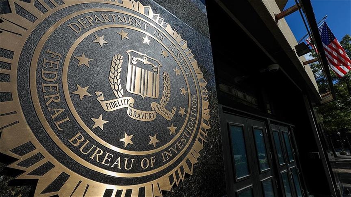 fbi-milyarder-epsteinin-fuhus-agina-engel-olmamakla-suclaniyor-EvcO93Rx.jpg