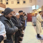 hollandada-yuzlerce-genc-sabah-namazinda-bulusarak-filistin-icin-dua-etti-VSXY8Yb5.jpg