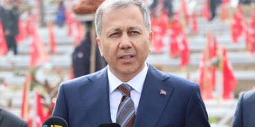 icisleri-bakani-ali-yerlikaya-asrin-felaketini-asrin-dayanismasina-ve-birlikteligine-donusturduk-UsEVyCeK.jpg