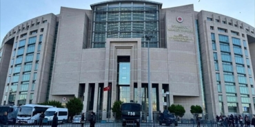 istanbul-adliyesine-teror-saldirisinda-saldirganlarin-amacinin-kamu-gorevlilerini-rehin-almak-oldugu-degerlendirildi-x8xn4mEL.jpg