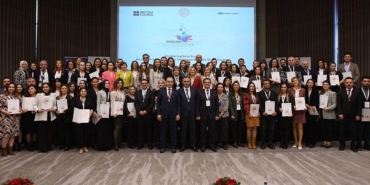 meb-birlikte-ingilizce-projesinin-egitim-setlerini-ogretmenlerin-erisimine-acti-8AGPRQj3.jpg