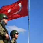 sinirlardan-yasa-disi-yollarla-gecmeye-calisan-2si-teror-orgutu-mensubu-15-kisi-yakalandi-B59KBvfi.jpg