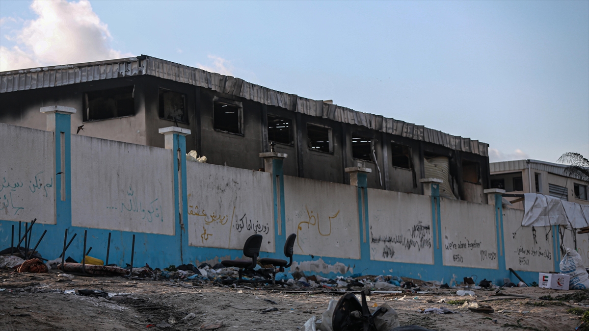 unrwa-gazzedeki-tesislerinin-290-saldirinin-hedefi-oldugunu-acikladi-bNnTc3Z8.jpg