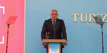 bakan-ersoy-van-turizm-master-plani-lansmaninda-konustu-ulkemizin-potansiyelini-esere-donusturmeyi-surdurecegiz-YJ6V82wD.jpg