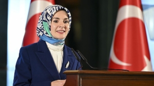 bakan-goktas-30-bin-civari-yasliya-bakim-hizmeti-verdiklerini-bildirdi-4RrOjtQp.jpg