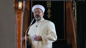 diyanet-isleri-baskani-erbas-akla-ve-iradeye-zarar-veren-her-turlu-bagimlilikla-mucadele-edelim-ROHwONnH.jpg