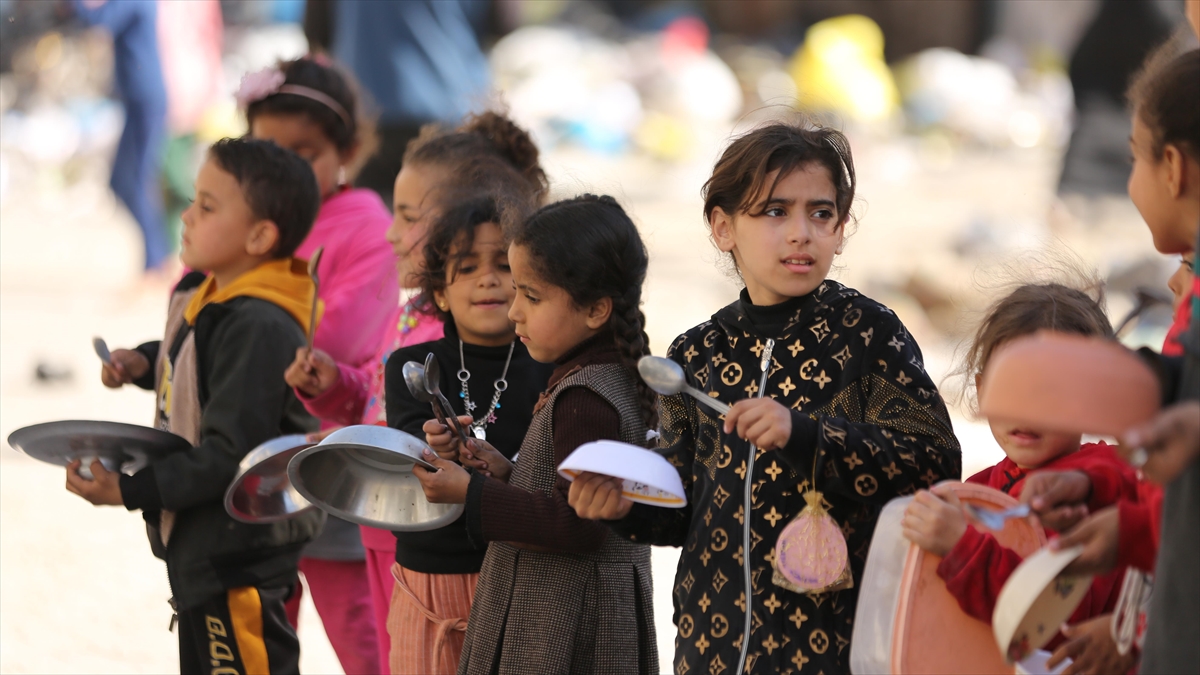 dunya-gida-programi-gazze-sehrine-haftalar-sonra-gida-dagitti-TOXMdsjG.jpg