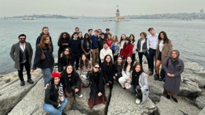 fransiz-diplomat-adayi-ogrenciler-istanbul-turuyla-on-yargilarini-kirdi-juaSgEsK.jpg