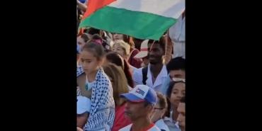 kubada-binlerce-kisi-filistine-destek-icin-toplandi-prZK1Lla.jpg