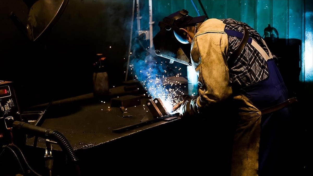 ticaret-bakanligi-imalat-sektoru-ihracat-iklimi-endeksi-511e-yukselerek-son-8-ayin-en-yuksek-U9Q6qXCl.jpg