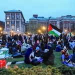 abdde-columbia-universitesinde-gazze-icin-eylem-yapan-ogrenciler-kampuste-sabahladi-gJaxbiP8.jpg