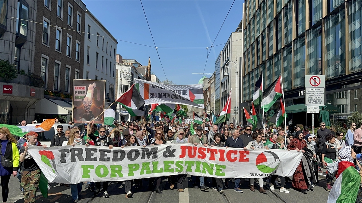 irlandada-filistine-destek-gosterisi-duzenlendi-1BwatHPw.jpg