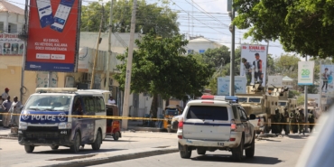 somalide-bombali-saldirida-biri-turk-vatandasi-2-yardim-calisani-hayatini-kaybetti-IsrNbSmV.jpg