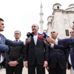 tbmm-baskani-kurtulmus-bayramin-yeryuzunde-barisin-yeniden-tesisini-dusunmek-icin-bir-firsat-olmasini-temenni-4tUpzZtA.jpg