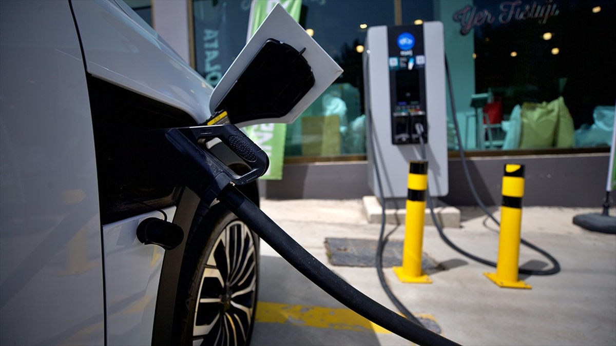 elektrikli-otomobiller-bakim-ve-satin-alma-maliyeti-konusunda-da-rekabet-ediyor-u1jrRg1Z.jpg