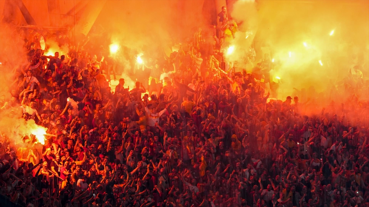 galatasaray-super-ligde-24-kez-sampiyon-oldu-wzHug4JR.jpg