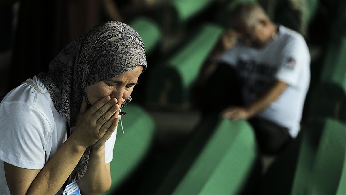 srebrenitsa-soykirimini-anma-gunu-ilan-edilmesini-ongoren-karar-tasarisi-bm-genel-kuruluna-gonderildi-z516fxLq.jpg