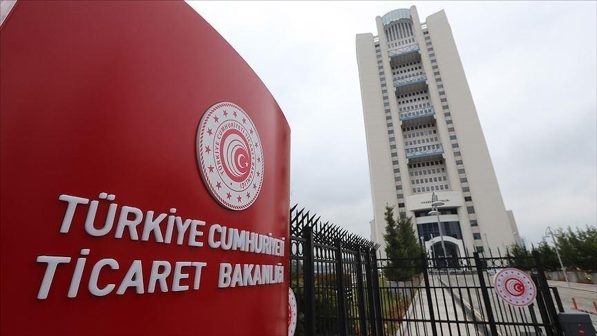 ticaret-bakanligi-butcesinin-yuzde-60indan-fazlasini-ihracati-artirmak-icin-kullaniyor-NlVVOOvR.jpg