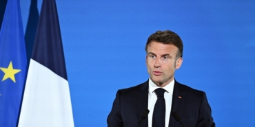 erken-secim-karari-alan-macrondan-asiri-saga-karsi-ittifak-cagrisi-GnrdrsgB.jpg