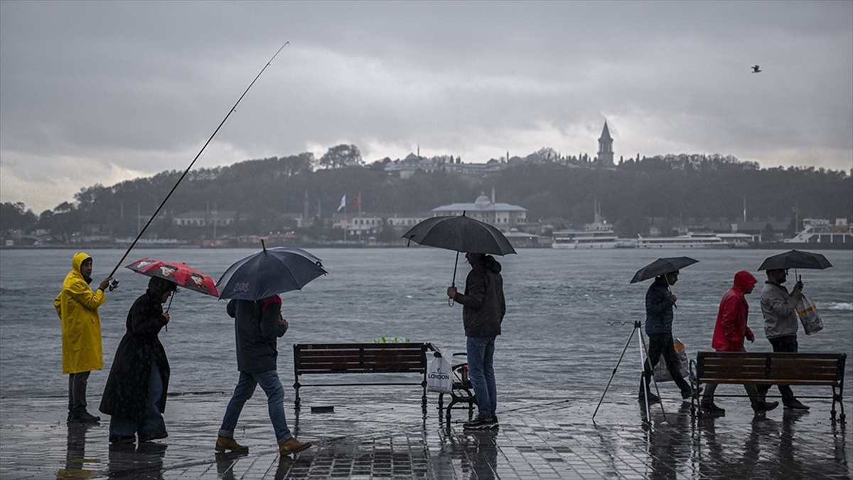 istanbul-icin-saganak-uyarisi-2uQLg6dT.jpg