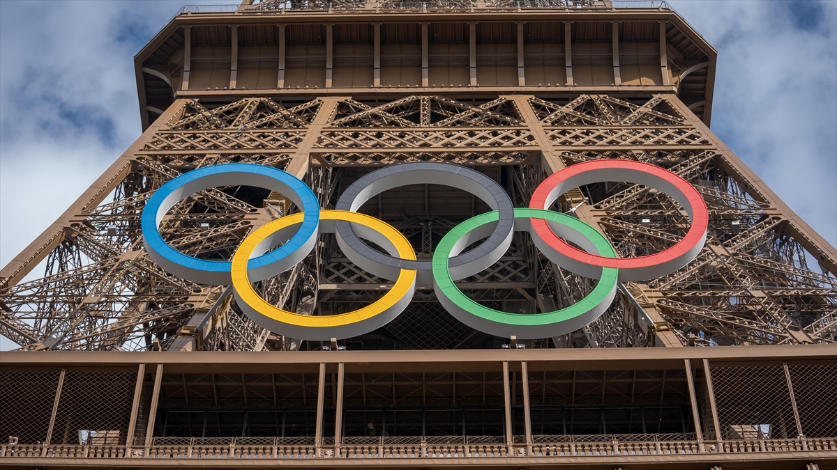 Paris 2024 Olimpiyat Oyunları'nda trap müsabakalarında Büyük Britanya'dan Nahtan Hales altın madalya kazandı