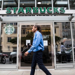 Starbucks'ın küresel satışları 3 aylık dönemde düştü