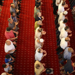 Camilerde Heniyye için gıyabi cenaze namazı kılındı