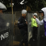 Venezuela'daki protestolarda 80'den fazla asker ve polis yaralandı