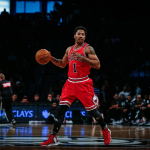 Chicago Bulls, gelecek sezon Derrick Rose'un formasını emekli edecek