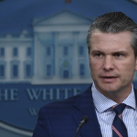ABD Savunma Bakanı Hegseth'in Yemen saldırısı grubundaki mesajlarının "gizli bilgiler" içerdiği iddiası