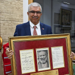 Filistin cephesinde İngilizlere esir düşen dedesinin mektubuna 107 yıl sonra kavuştu