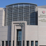 İmamoğlu'na diplomasının sahte olduğu iddiasıyla 8 yıl 9 aya kadar hapis istemi