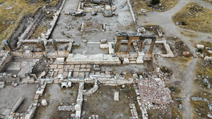 Blaundos Antik Kenti'nde fırın, zeytin ve metal işlikleri gün yüzüne çıkarılıyor