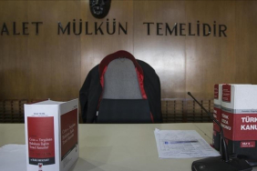 Depremde 115 kişinin öldüğü Penta Park Sitesi'ne ilişkin 13 belediye personeli hakkında dava açıldı